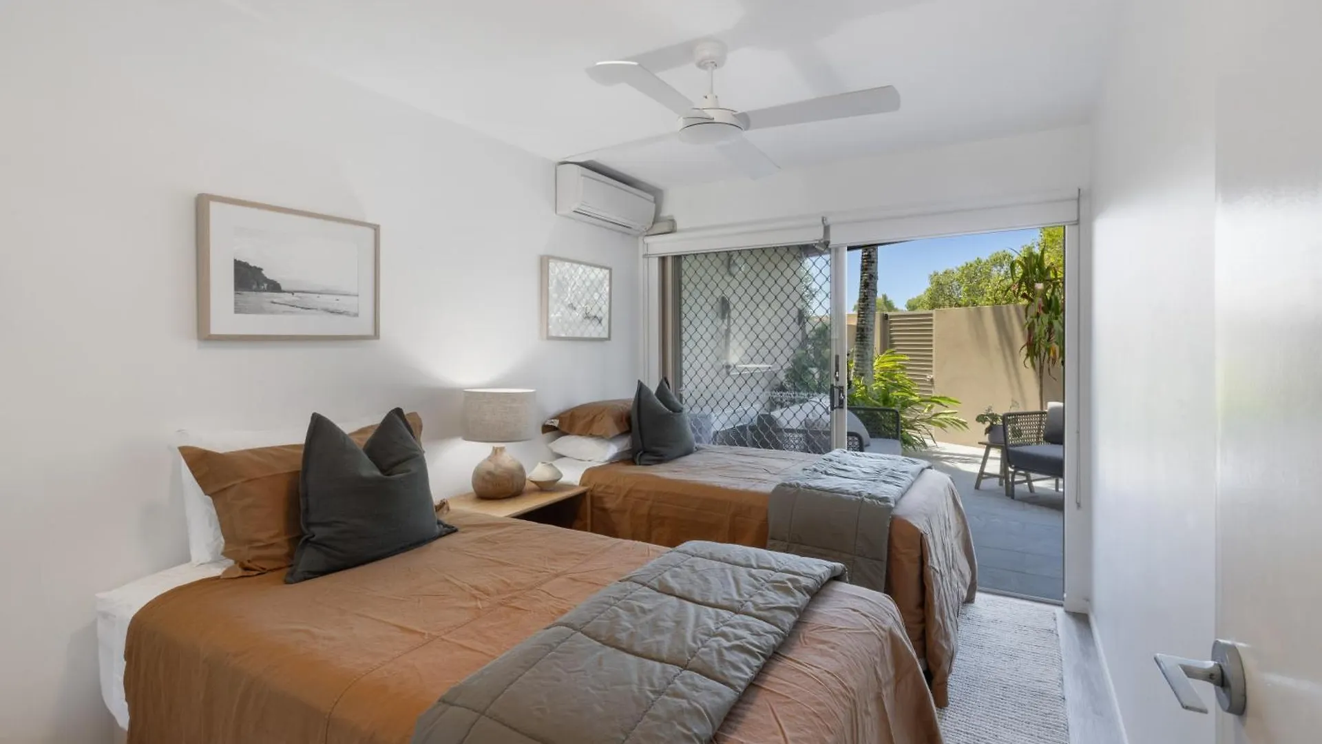 Apartment Riverfront Luxury, Poolside, Near Hastings Noosa Heads