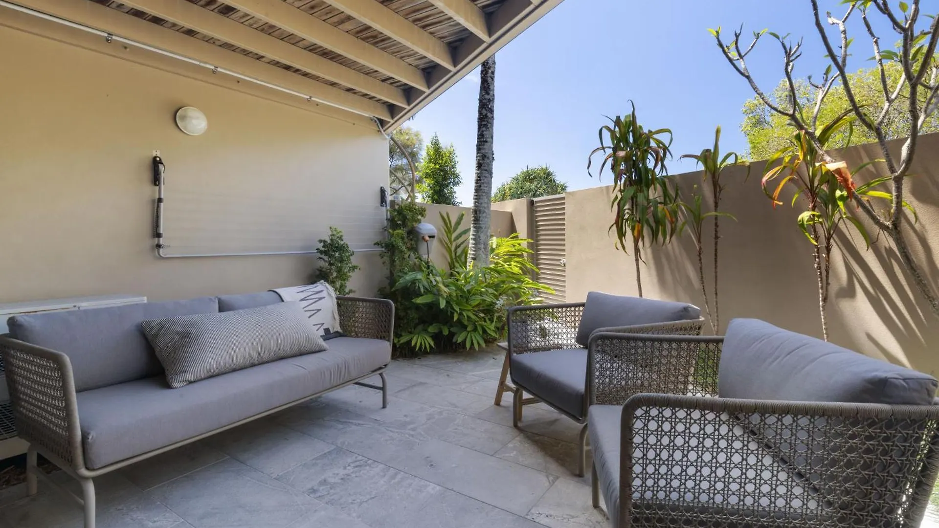 Riverfront Luxury, Poolside, Near Hastings Noosa Heads 0*,